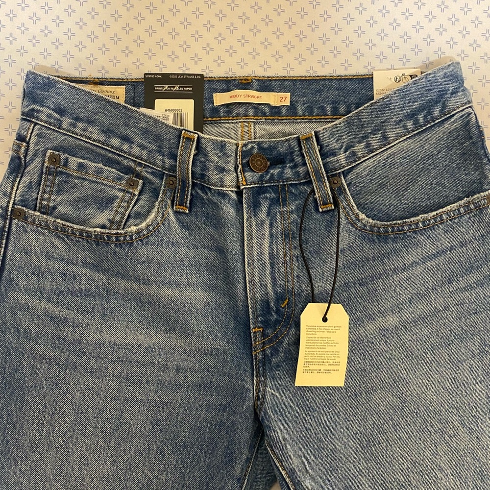 Levi's women's Blue Jeans